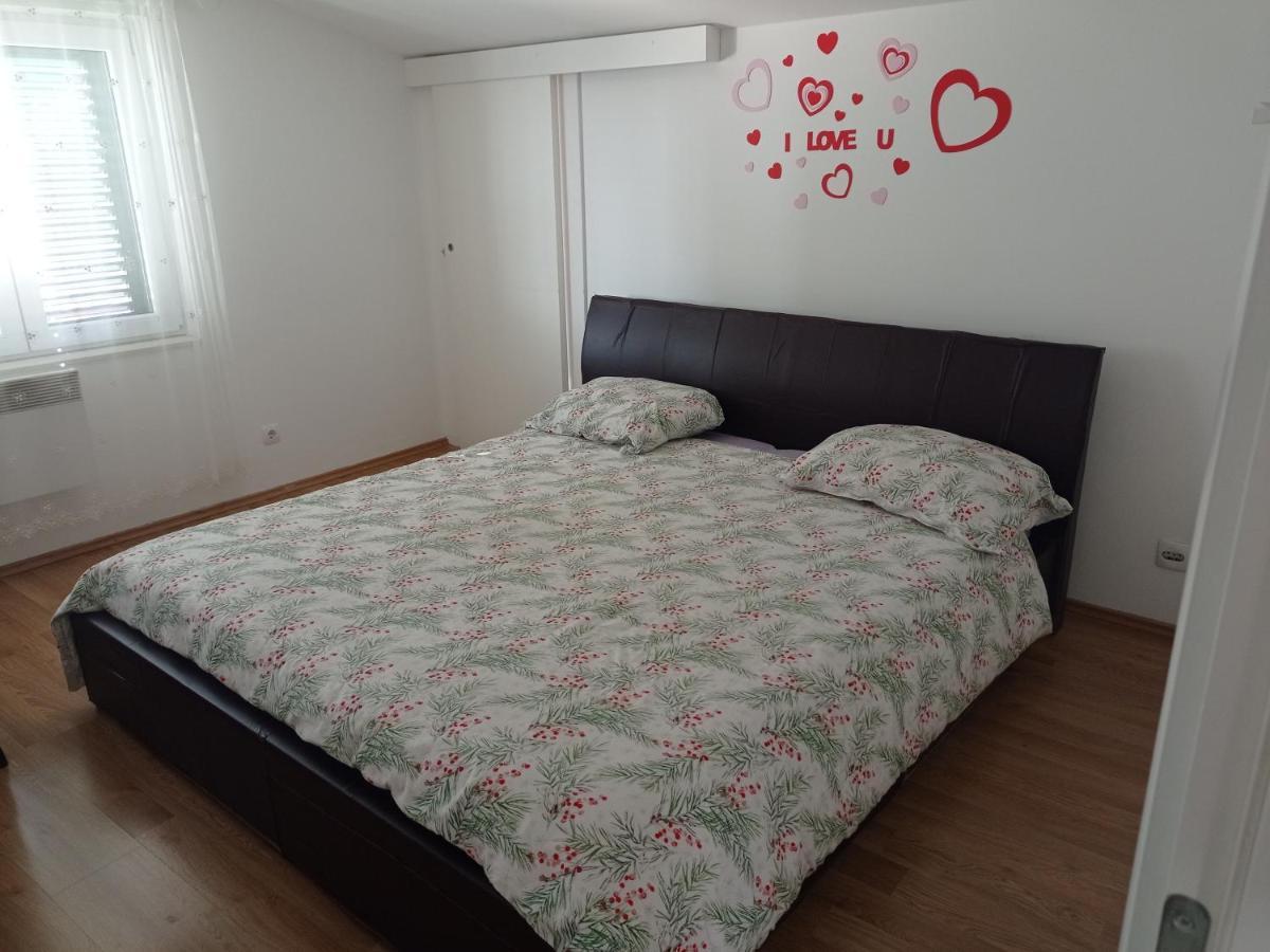 Apartment Matej Stobreč Esterno foto