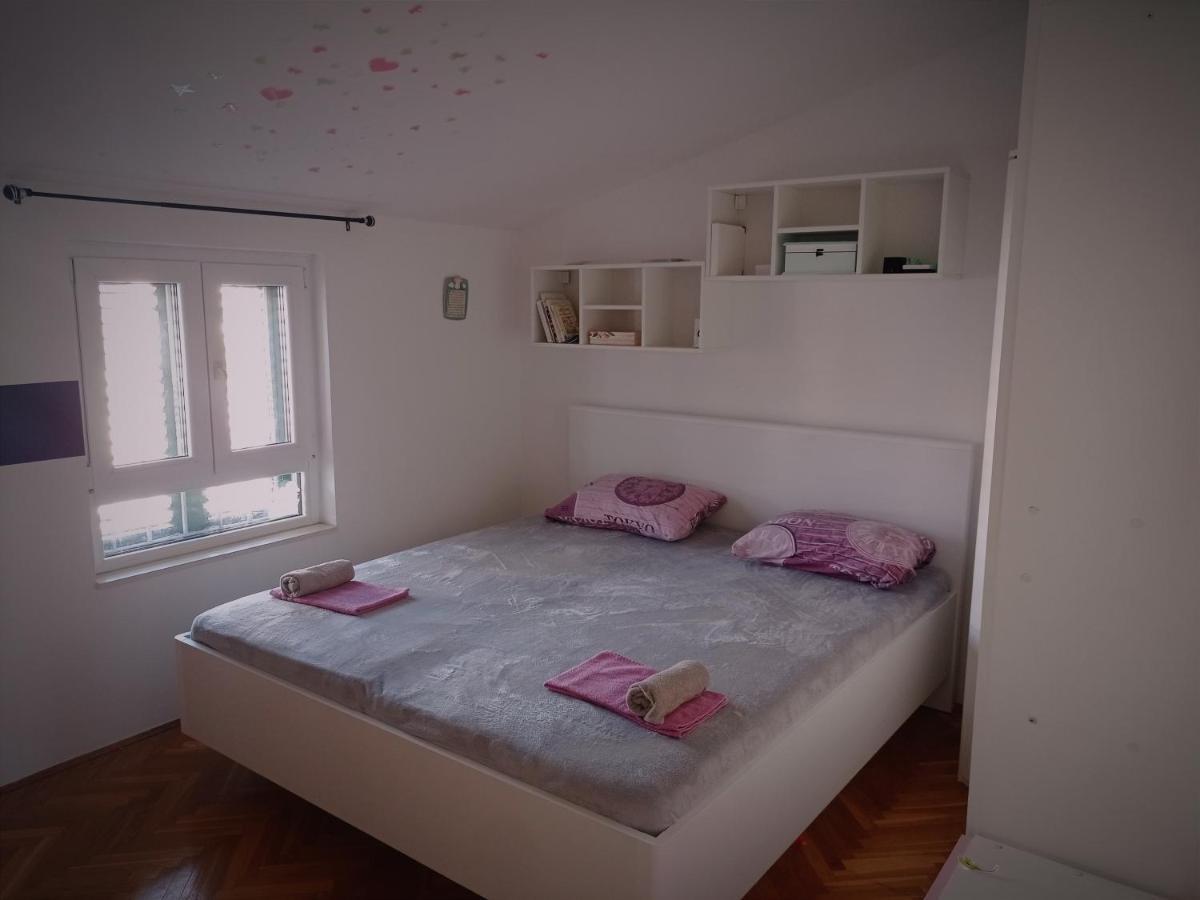 Apartment Matej Stobreč Esterno foto